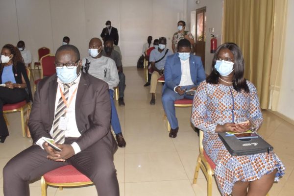 Setores bancário e judicial unidos em debate para melhoria de relações na 2ª jornada banca justiça da APBEF-GB